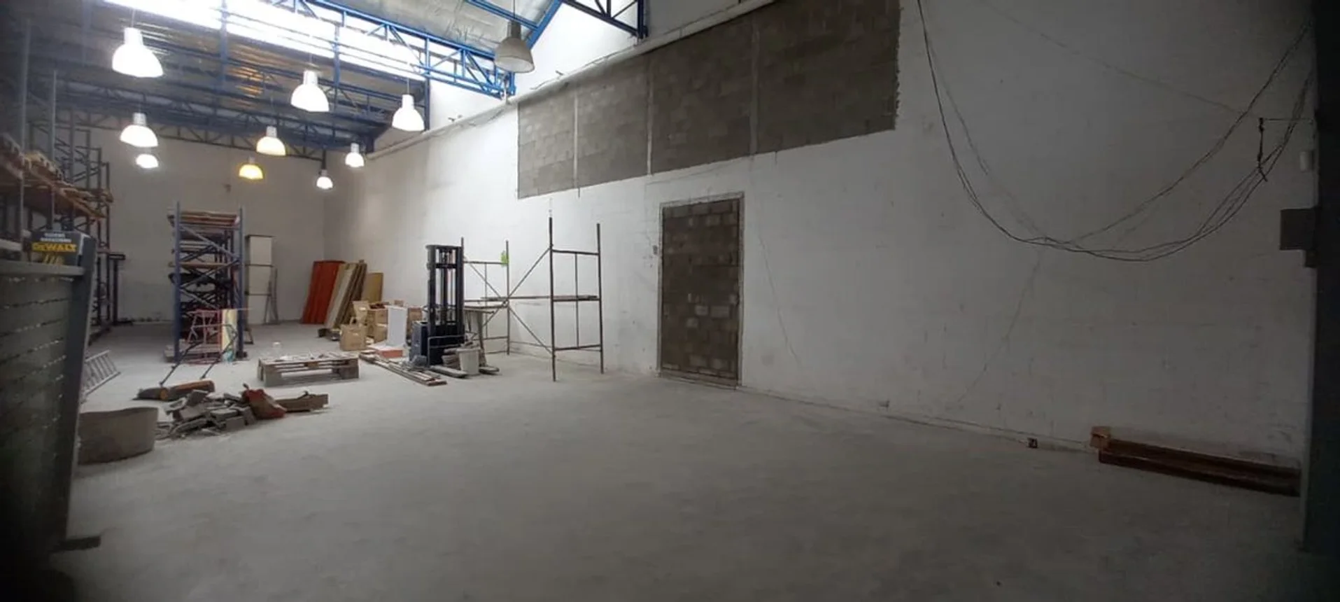 Galpón industrial de 466 m² a metros de Ruta 20 · Miniatura 14