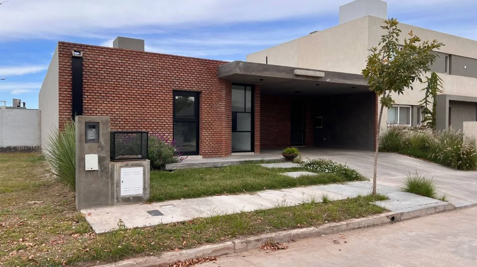Casa a estrenar en Distrito Sur, 3 dormitorios y una planta · Miniatura 4