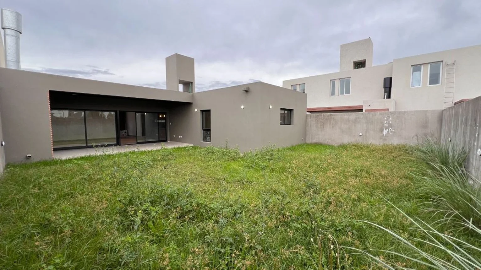 Casa a estrenar en Distrito Sur, 3 dormitorios y una planta · Miniatura 11