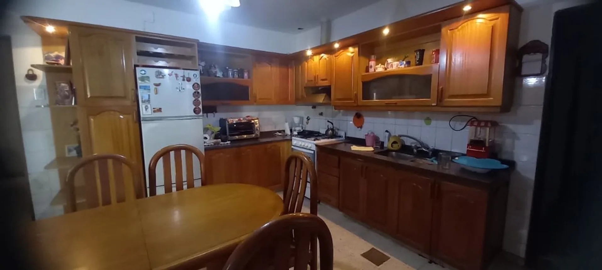 Casa de 3 dormitorios con departamento en planta alta en Empalme · Miniatura 9