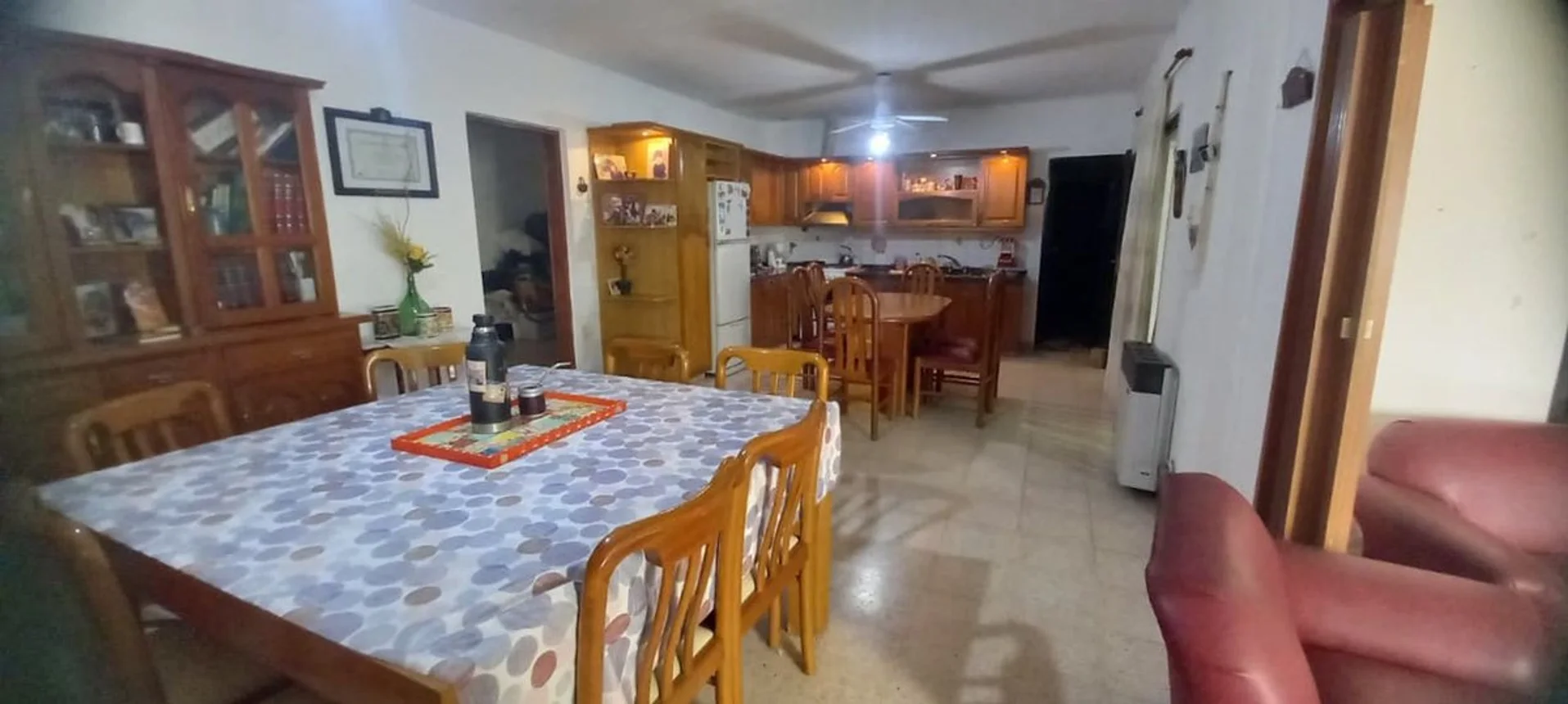 Casa de 3 dormitorios con departamento en planta alta en Empalme · Miniatura 10